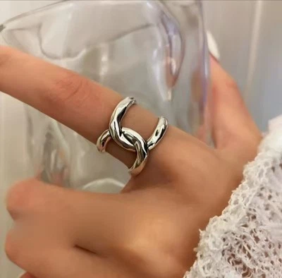 Anillo ajustable de plata de ley estampado  Foto 1 de 4