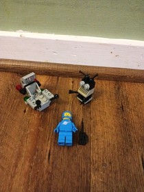 Lego Classic Space 6809 XT-5 & Droid COMPLETE