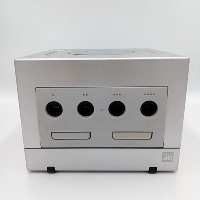 Nintendo GameCube Console Silver For Parts Powers On Dose Not Read Disc Japanese - Image 1 of 4