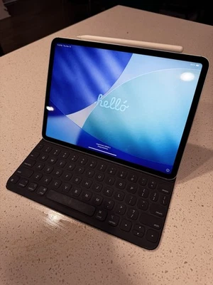 Apple iPad Pro 11" 64GB, Wi-Fi, Space Gray (1st Gen.) - Image 1 of 4