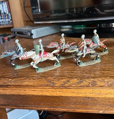 Vintage Mignot Medieval Knights Mounted w/ Lances  Lot of 5,  Lead Good conditio - Image 1 of 4
