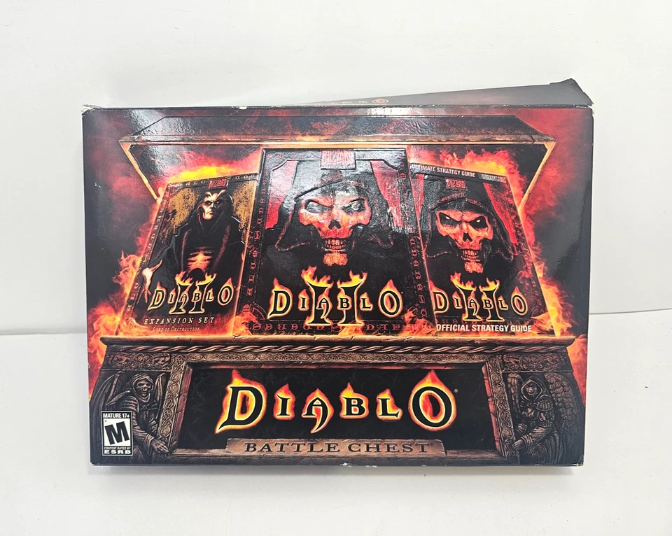 Diablo Battle Chest (PC) DIABLO 2 - 4x CDs Game & DLC, Strategy Guide Books - Image 1 of 4