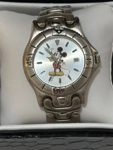 Disney Mickey Mouse Watch Unisex Made In Japan for the Disney Store - Picture 1 of 10