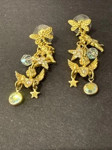 Kirk’s Folly goldfarbene Engel Stern Ohrhänger mit Strass & Charms - Bild 1 von 4