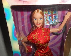 Spice Girls on Tour GINGER SPICE Geri Halliwell bambola Galoob 1998 - nuova firmata - Foto 1 di 10