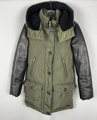 Parka verde manga y ribete de cuero Mackage Cynthia talla XS Foto 1 de 4