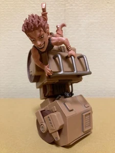 Modellino giocattolo canotta nera capelli castani Dio Worcore figure da collezione mondiali - Foto 1 di 4