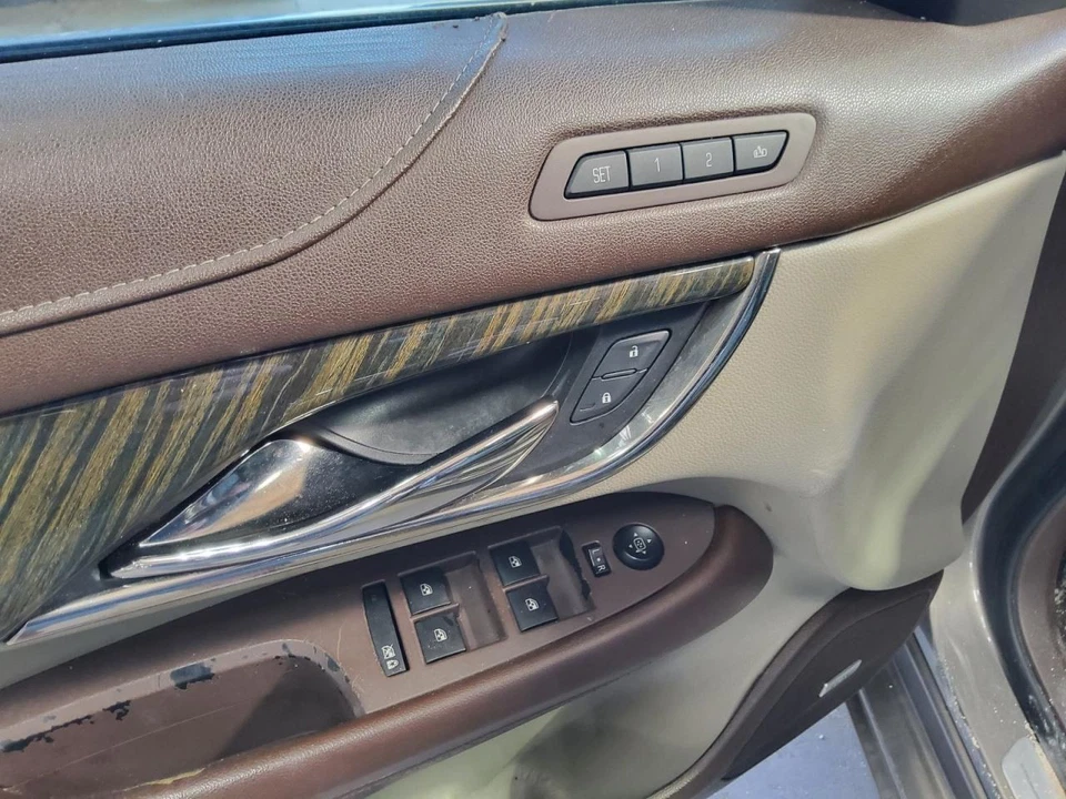 Interruptor de puerta delantera izquierda del conductor cerradura del conductor se adapta a 14-19 CTS 480233 Foto 1 de 1