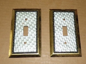 2 VINTAGE METALL EINZELNE SCHALTERPLATTEN GOLD UND WEISS - Bild 1 von 8