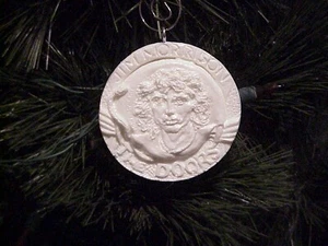 🎅🏽 JIM MORRISON LAS PUERTAS ROCK & ROLL BRILLAN EN LA OSCURIDAD ADORNO DE NAVIDAD - Imagen 1 de 2