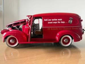 Danbury Mint Diecast 1940's Campbells Soup Delivery Truck 1:24 Scale With Cases - Picture 1 of 8