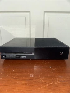 Microsoft Xbox One Console Sistema di Gioco Solo Nero 1540 365 GB Leggi #3 - Foto 1 di 16