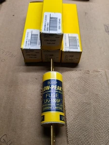 Lot of 4 LPJ-100SP Bussmann Low-Peak Fuse 100 Amp Class J - Picture 1 of 1