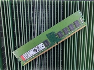 Kingston 16GB DDR4 2666 ECC UDIMM RAM 9965669-032.A00G KSM26ED8/16ME PC4-21300 - Picture 1 of 2