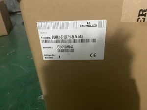 NUEVO BAUMULLER BUM62-075/97,5-54-M-030 Servo Drive Bandeja de Entrada Garantía - Imagen 1 de 2