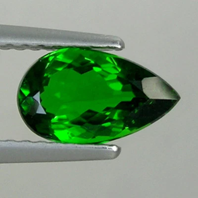 1,29 ct FINA CALIDAD VERDE VIVO - DIOPSIDO CROMO VERDE NATURAL Pera 7715 CL Foto 1 de 2