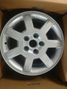 04554 Refinished Cadillac CTS 2005-2007 16 inch Aluminum Wheel, Rim OE - Bild 1 von 5