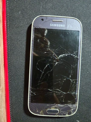 Samsung galaxy Ace 4 - Usato e senza batteria - Immagine 1 di 2