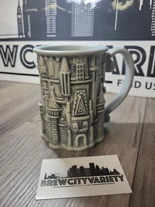 Taza de café grande gris esculpida en 3D del castillo de Cenicienta de los parques de Disney - Imagen 1 de 6