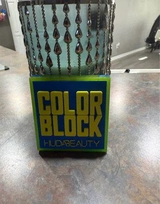 Paleta de sombras de ojos HUDA Beauty Color Block Obsessions verde/azul EDICIÓN LIMITADA Foto 1 de 2