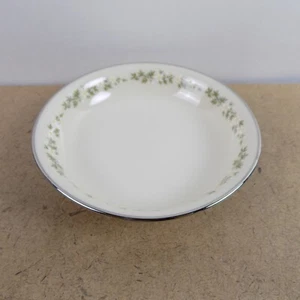 Lenox China Brookdale Fruit or Dessert Bowl 5.5" across Made in USA - Picture 1 of 2