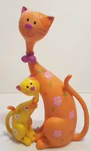 Cat figure cats ornament with flower detail cute adorable - Picture 1 of 6
