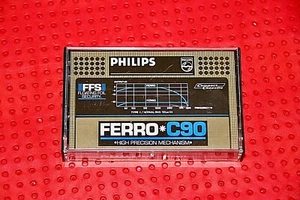CINTA DE CASETE EN BLANCO PHILIPS FERRO 90 1981 TIPO I (1) (USADA) - Imagen 1 de 4
