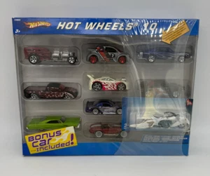 Hot Wheels 1:64 Confezione da 5 auto assortite con due auto bonus - Foto 1 di 4