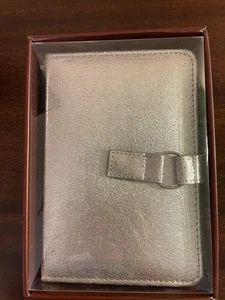 NEW Hi Quality VTG Papyrus Silver Metallic Leather Medium Journal Original Box - Picture 1 of 8