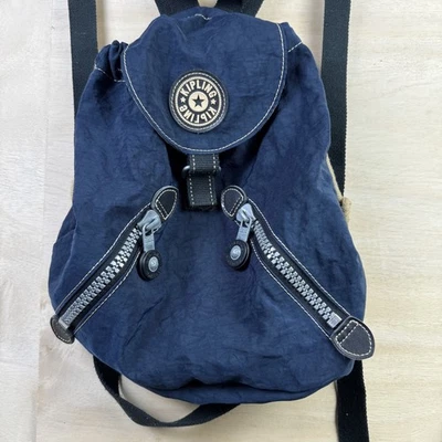 Mochila Kipling vintage años 90 azul marino con cordón con cremalleras correas ajustables Foto 1 de 4