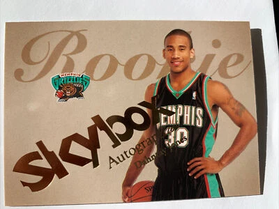 2003-04 SKYBOX AUTOGRAPHICS CARD 50 DAHNTAY JONES ROOKIE 595/1500 GRIZZLIES NMMT - Image 1 of 2