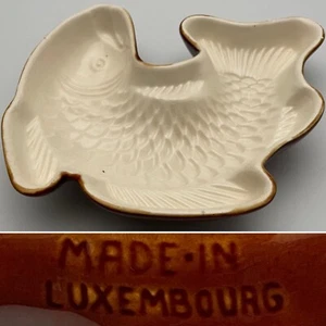 Brown Vintage Ceramic Fish Shaped Cake Jello Mold Made in Luxembourg 7"x8"x2" - Picture 1 of 9