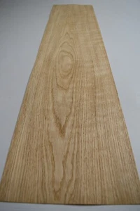 Oak Veneer - Flexible REAL WOOD Sheet - 1020mm x 230mm (40.1 x 9 inches) - Picture 1 of 4