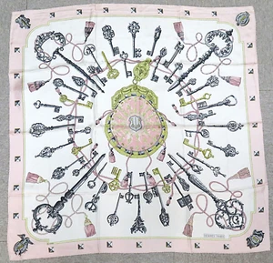 Auténtica bufanda HERMES "LES CLEFS" rosa bebé 100 % seda #56402 - Imagen 1 de 7