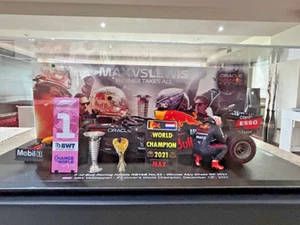 Spark F1 1:18 Max Verstappen RB16B World Champion 2021 Winner Abu Dhabi, LE - Picture 1 of 24