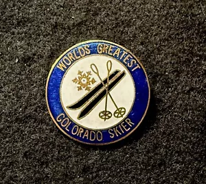 MORLDOS ESQUIADOR COLORADO Humor Novedad Esquí Pin Recuerdo Viaje Solapa Divertida - Imagen 1 de 3