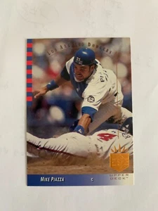 1993 SP #98 Mike Piazza - Los Angeles Dodgers - Picture 1 of 2