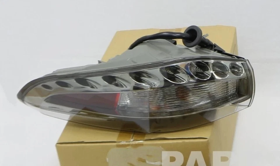 Infiniti FX35 FX50 QX70 OEM Rear Left Tail Light Combination Lamp Dark Clear - Image 1 of 1