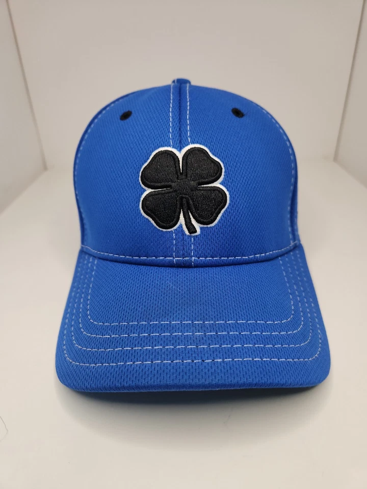 Gorra de golf premium de trébol negro para hombre ajustada rendimiento gorra de béisbol logotipo mediano  Foto 1 de 4