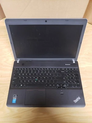 Lenovo ThinkPad E540 15.6" i3-4000M 2.4GHz 4GB RAM SIN HDD/SSD Foto 1 de 4