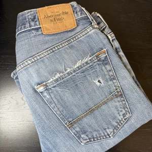 Vtg Abercrombie & Fitch Jeans Men 28x32 Actual 30x30.5 Button Fly Distressed - Picture 1 of 14
