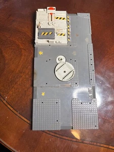 1989 Lewis Galoob Micro Machines Playset Base Plate Replacement Part 58-111 - Picture 1 of 4
