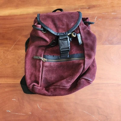 Mochila Outdoor Products púrpura hecha en EE. UU. Foto 1 de 4