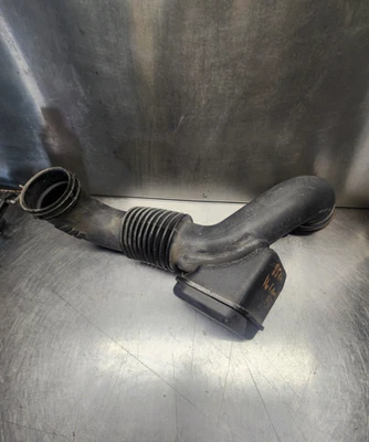 Conjunto de manguera de admisión de aire Hyundai Santa Fe Sport 2013-2016 2,4 L OEM 28130-2W200 Foto 1 de 4