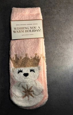 Calcetines de salón con infusión de karité Bath Body & Works DESEÁNDOTE UNA CÁLIDA PRINCESA NAVIDEÑA Foto 1 de 3