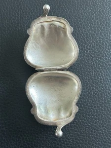 Vintage Silver Tin Handbag Pill Box - Picture 1 of 3