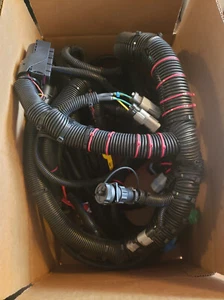 Arnés de cableado Deutz 1312314GT para elevador de pluma telescópica Genie S-45 XC - Imagen 1 de 2