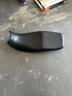 Сиденье Kawasaki 1996 Ninja Ex500 изящное  - Изображение 1 из 4