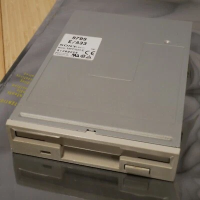 Sony MPF920-E Internal Desktop 3.5 inch Floppy Disk Drive 1.44MB - Tested 22 - Image 1 of 4