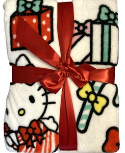 Hello Kitty Holiday "Bows & Candy" Plush Soft Throw Blanket 50"x 70" New - Picture 1 of 5